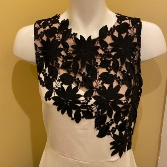 Alice + olivia margy white floral lace  sleevesless midi dress size 2 - Picture 7 of 11